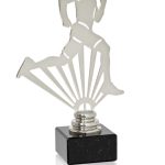 Trofeo atletismo metal grabado