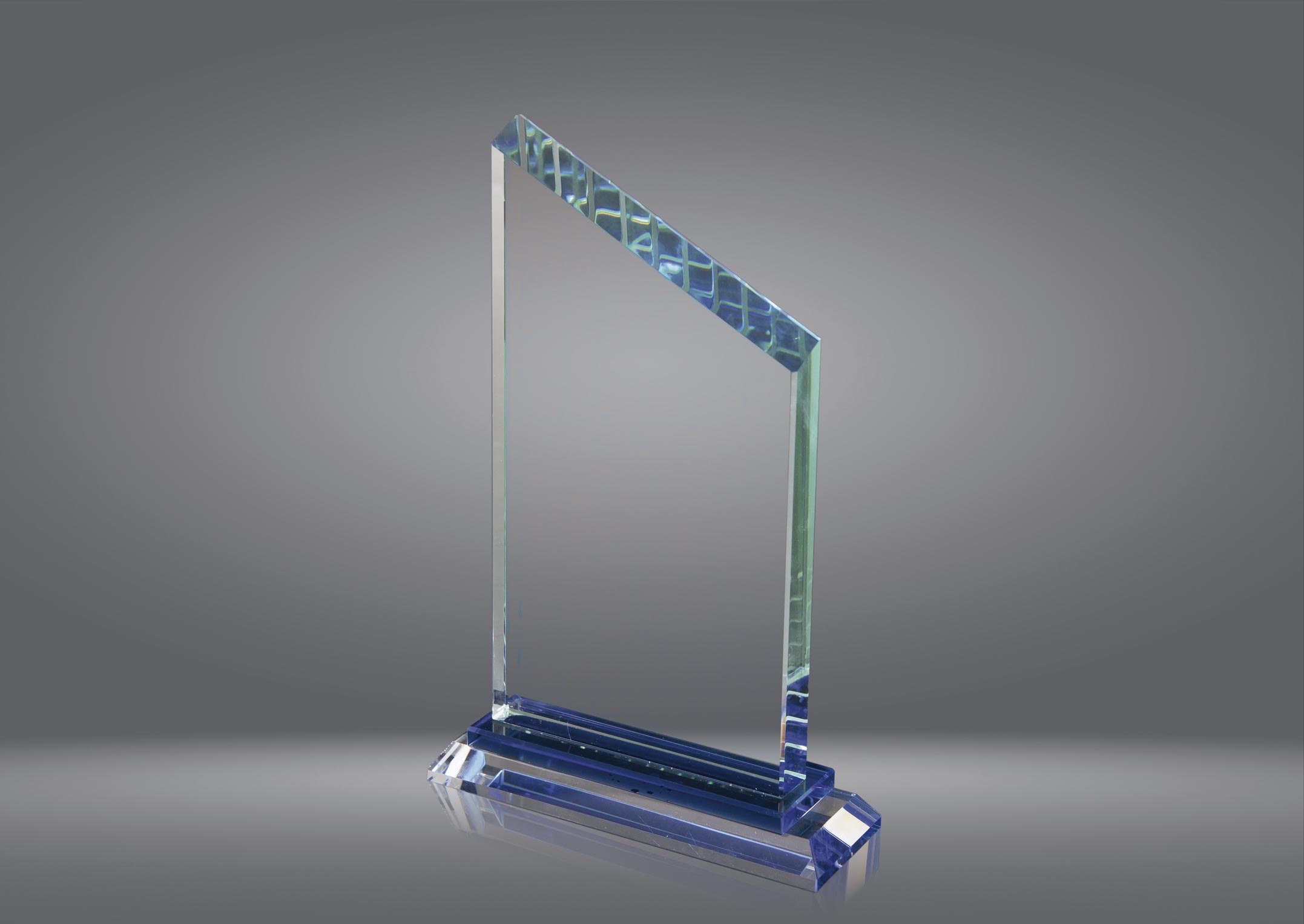 1030 Trofeo cristal grabado 1030 - Imagen 1